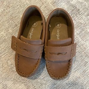Cat & Jack boys loafers 8
